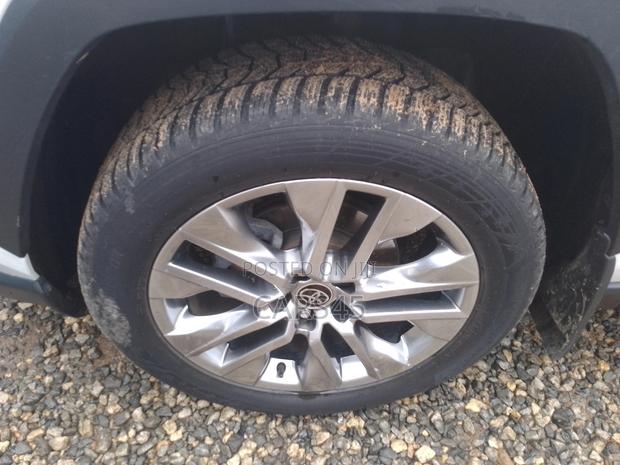 Toyota RAV4 2020 White
