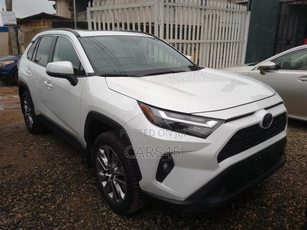 Toyota RAV4 2020 White
