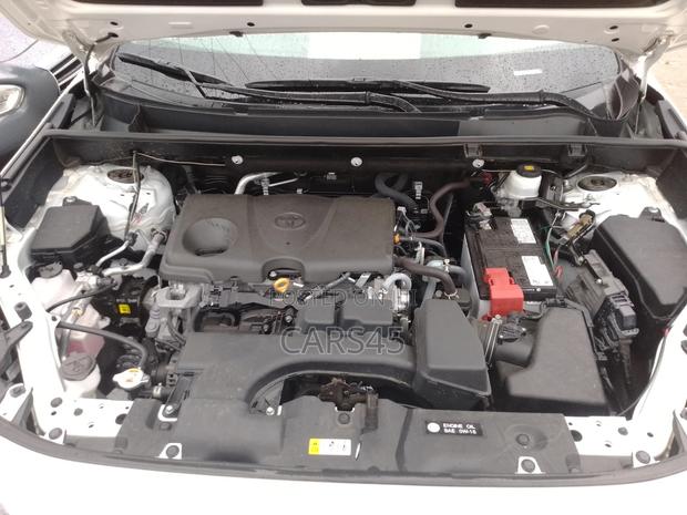 Toyota RAV4 2020 White