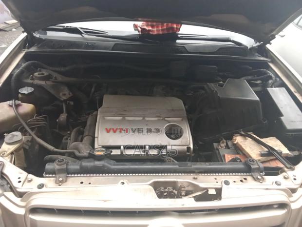 Toyota Highlander 2005 Gray