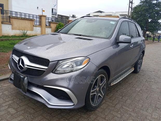 Mercedes-Benz GLE-Class 2016 Brown