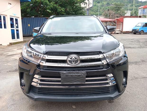 Toyota Highlander 2016 Black