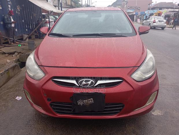 Hyundai Accent 2012 Red