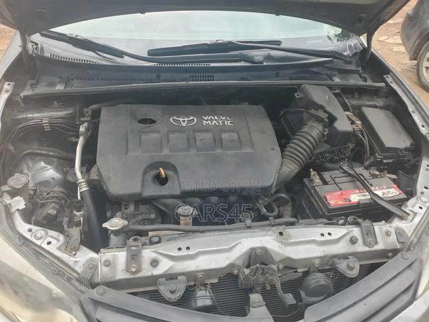 Toyota Corolla LE Eco Plus 4dr Sedan (1.8L 4cyl CVT) 2014 Gray