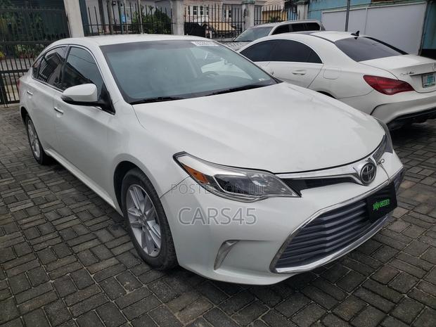 Toyota Avalon 2013 White