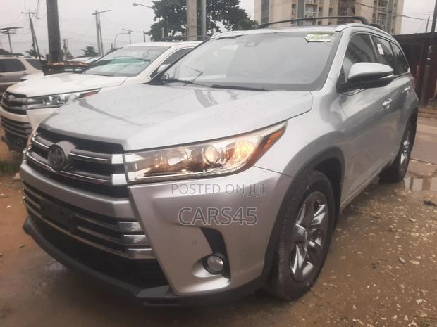 Toyota Highlander 2017 Silver