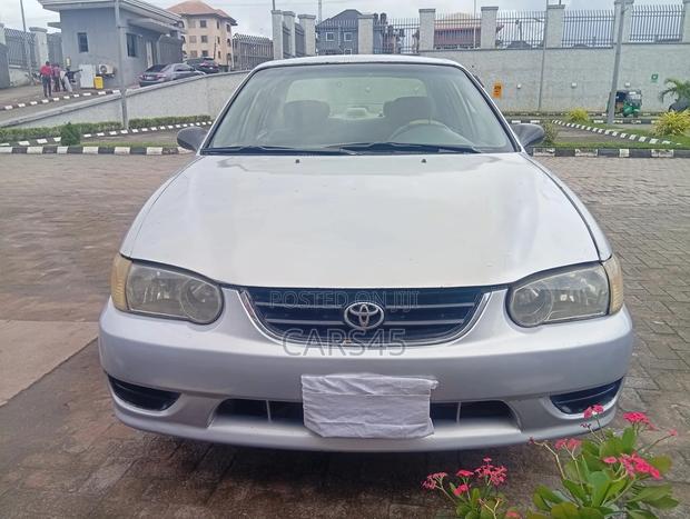 Toyota Corolla 2001 Silver