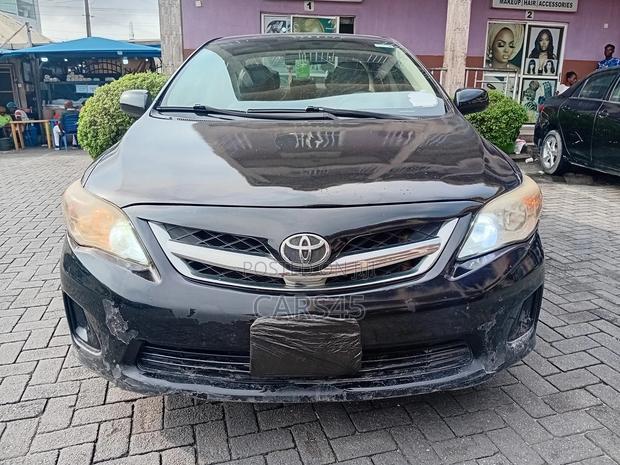 Toyota Corolla 2010 Black