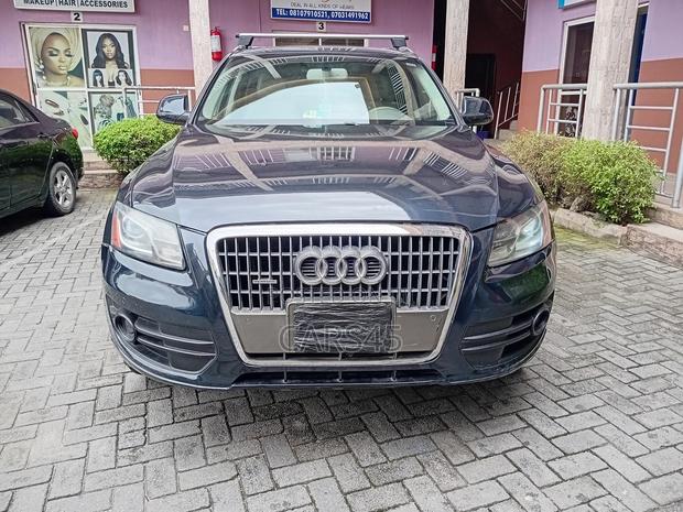 Audi Q5 2.0T Premium Quattro 2012 Blue