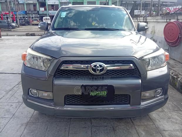 Toyota 4-Runner 2012 Gray