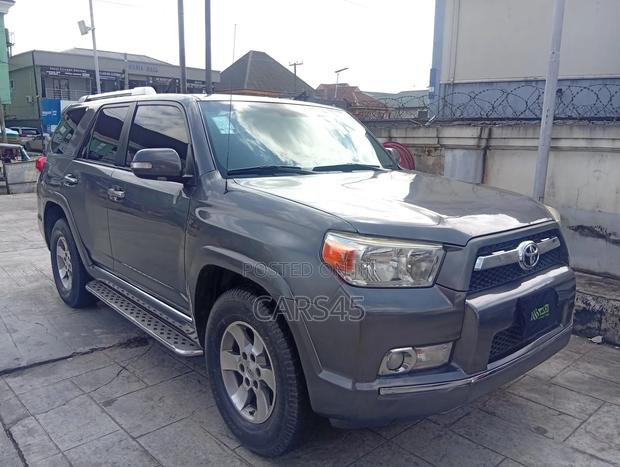 Toyota 4-Runner 2012 Gray