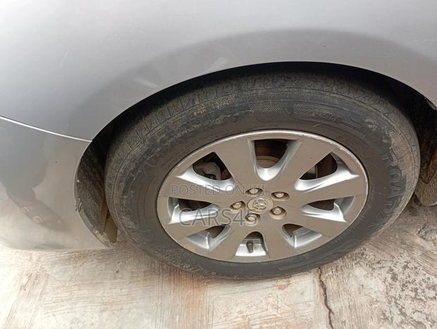 Toyota Corolla 2012 Silver