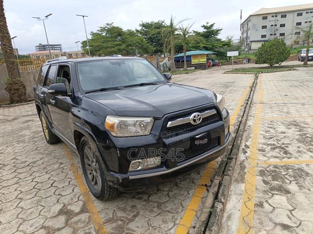 Toyota 4-Runner 2010 Black