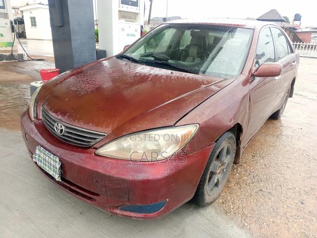 Toyota Camry 2004 Burgandy