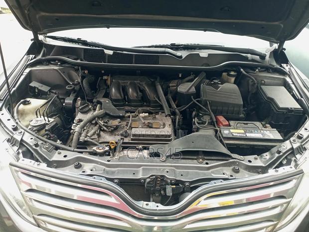 Toyota Venza 2012 Silver