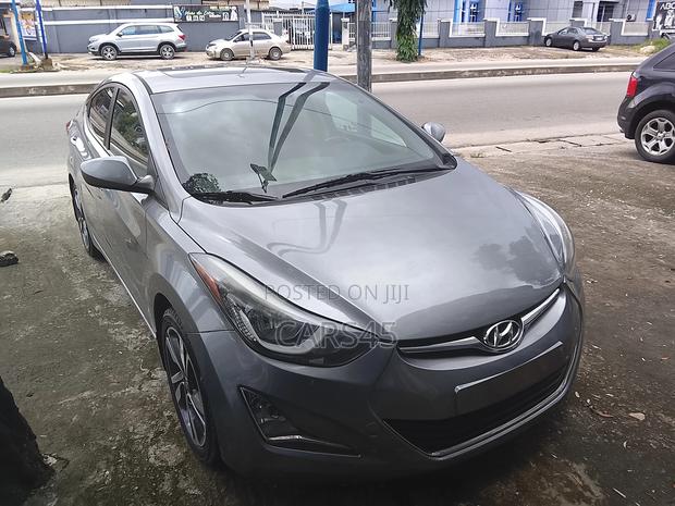 Hyundai Elantra Limited Sedan FWD (1.8L 4cyl 6A) 2016 Gray
