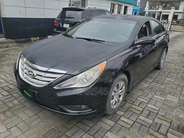 Hyundai Sonata 2012 Black