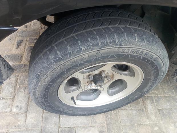 Ford Explorer 2004 Black