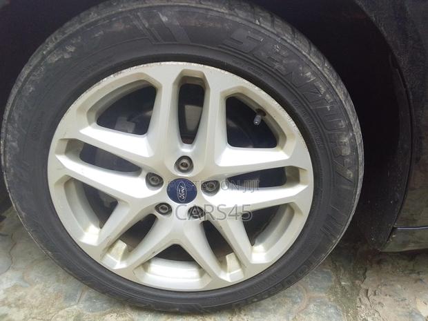 Ford Fusion 2016 Black
