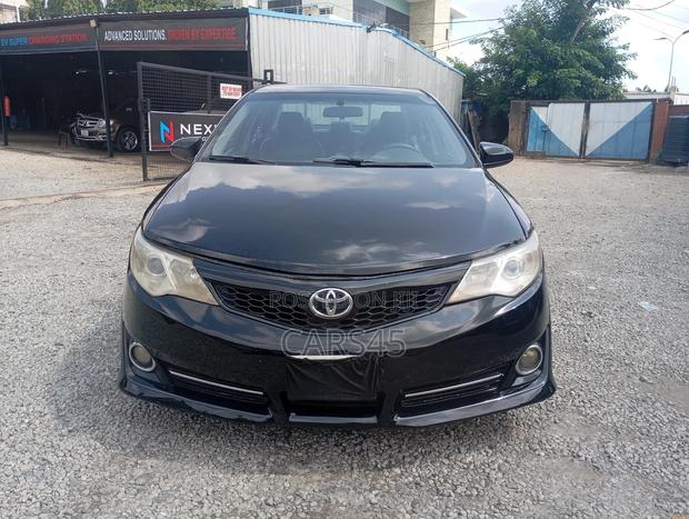 Toyota Camry 2012 Black