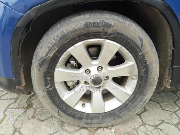 Volkswagen Tiguan 2011 Blue