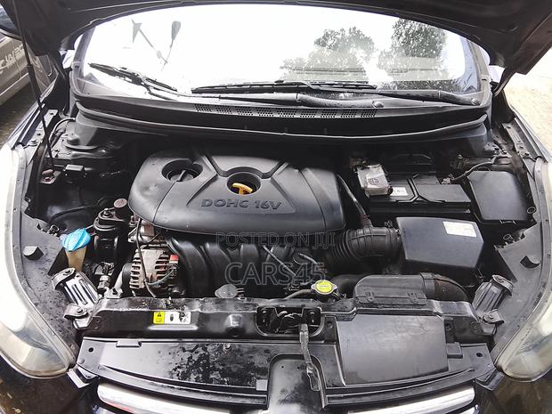 Hyundai Elantra Limited 4dr Sedan (1.8L 4cyl 6A) 2015 Black