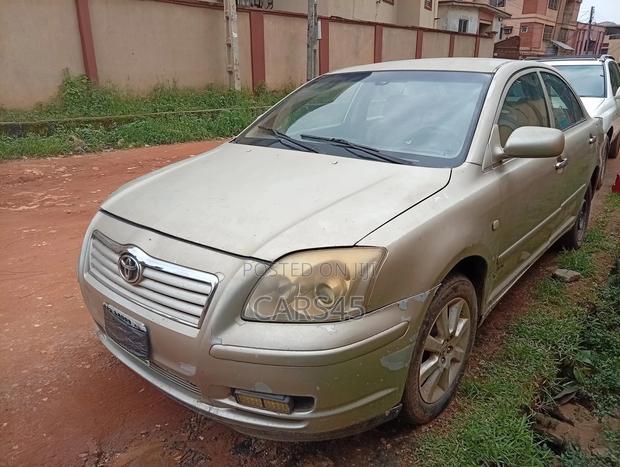 Toyota Avensis 2005 Silver