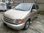 Toyota Sienna XLE & 1 hatch 2000 Gold for sale