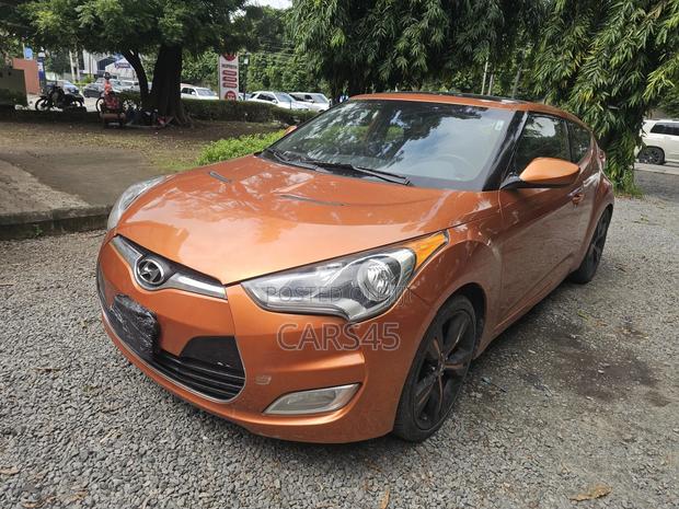 Hyundai Veloster 2012 Orange