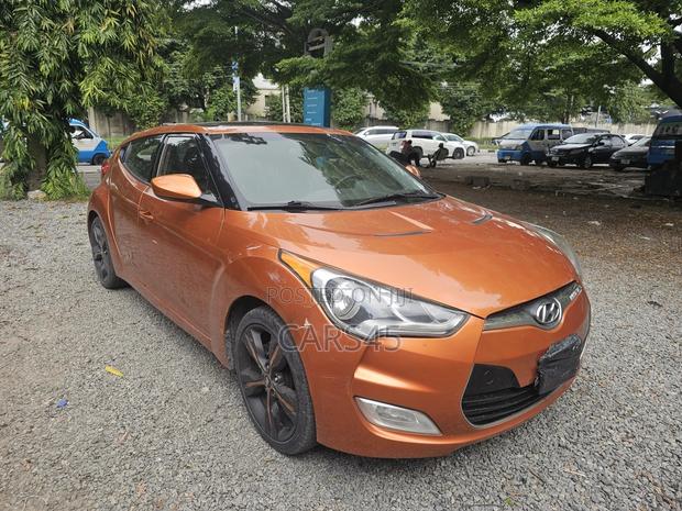 Hyundai Veloster 2012 Orange