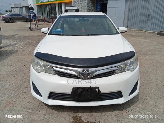 Toyota Camry 2012 White