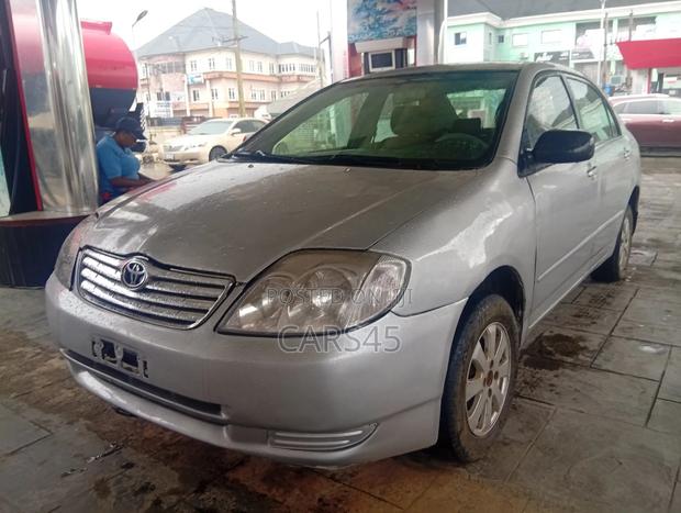 Toyota Corolla 2004 Silver