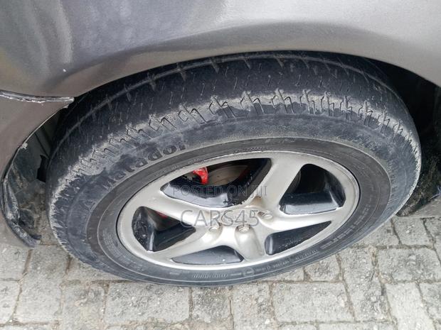 Toyota Camry 2002 Gray
