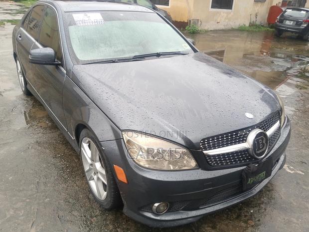 Mercedes-Benz C300 2010 Blue