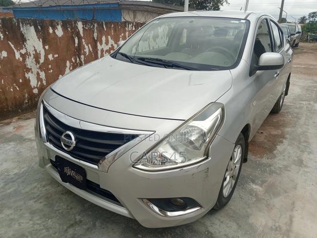 Nissan Almera 2015 Silver