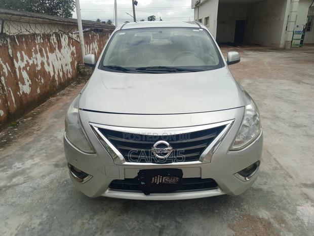 Nissan Almera 2015 Silver