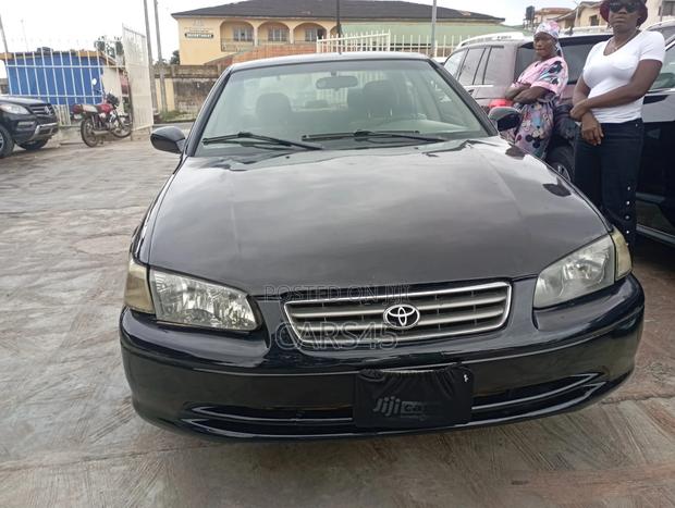 Toyota Camry 2001 Black