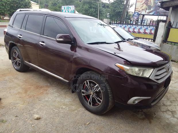 Toyota Highlander 2012 Red