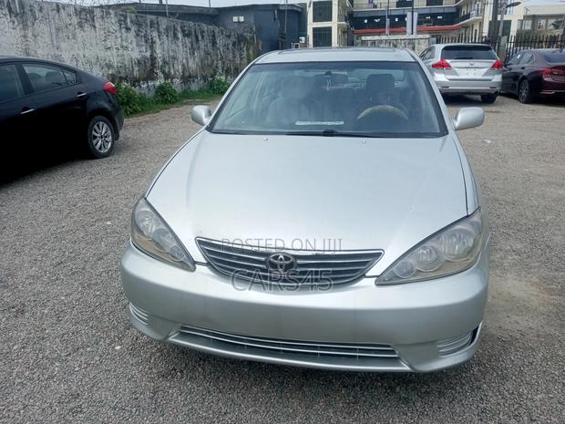 Toyota Camry 2002 Silver