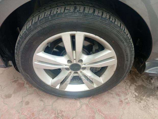 Mercedes-Benz M Class 2012 Gray
