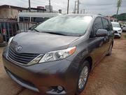 Toyota Sienna 2014 Gray for sale