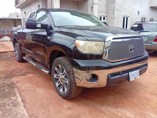 Toyota Tundra 2012 Black