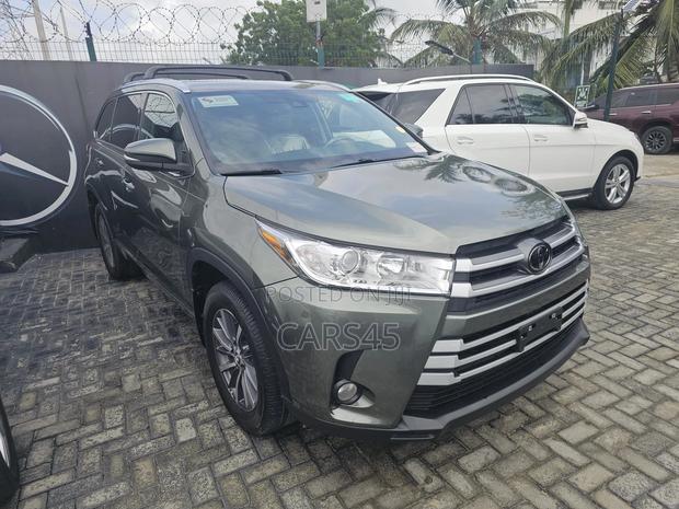 Toyota Highlander 2018 Green