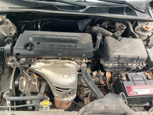 Toyota Camry 2002 Gray