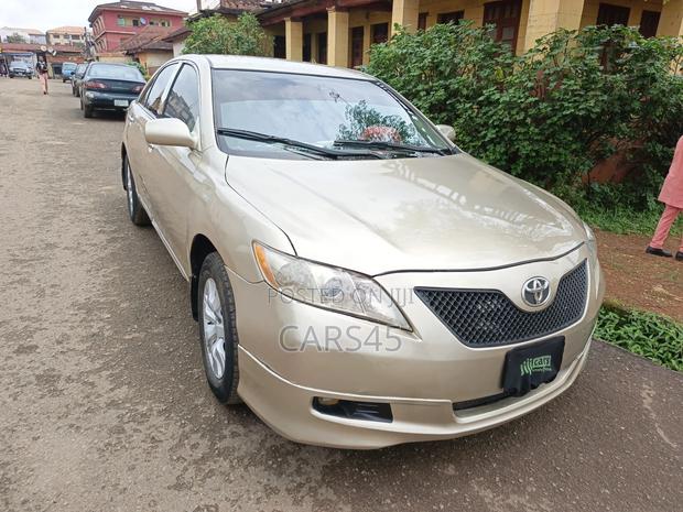 Toyota Camry 2007 Gold