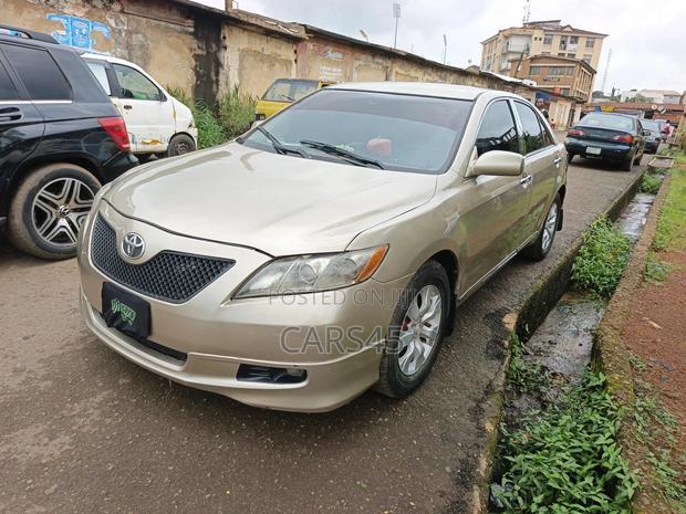 Toyota Camry 2007 Gold