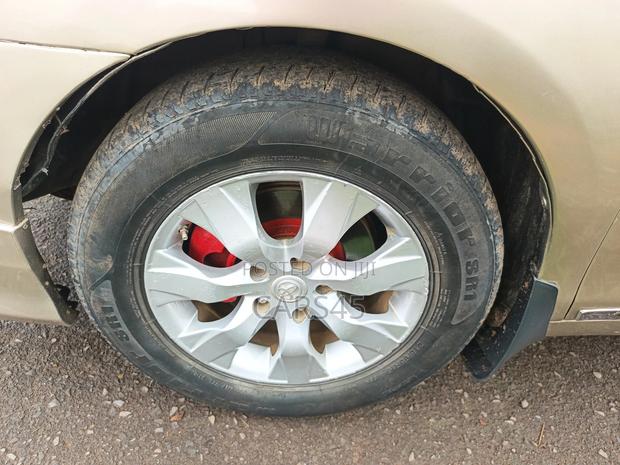 Toyota Camry 2007 Gold