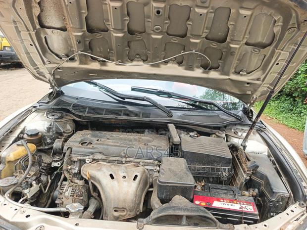 Toyota Camry 2007 Gold