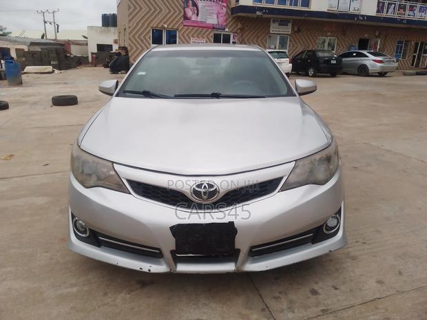 Toyota Camry 2012 Silver