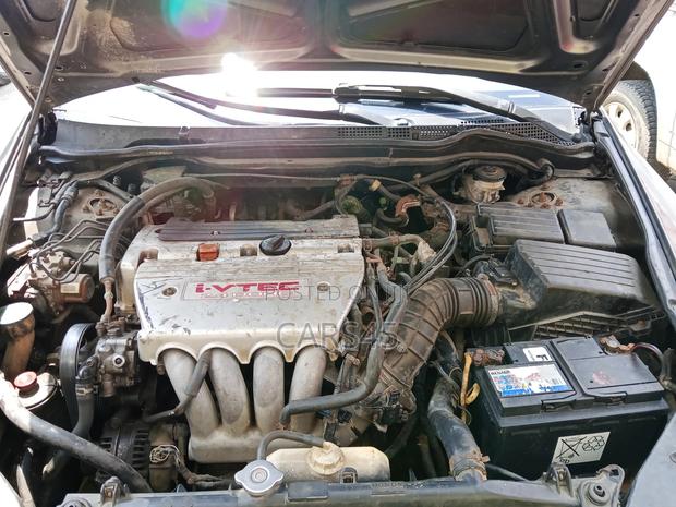 Honda Accord 2004 Gray